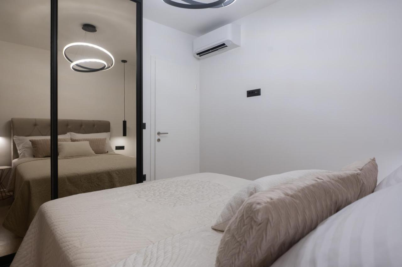 Artemis Apartment