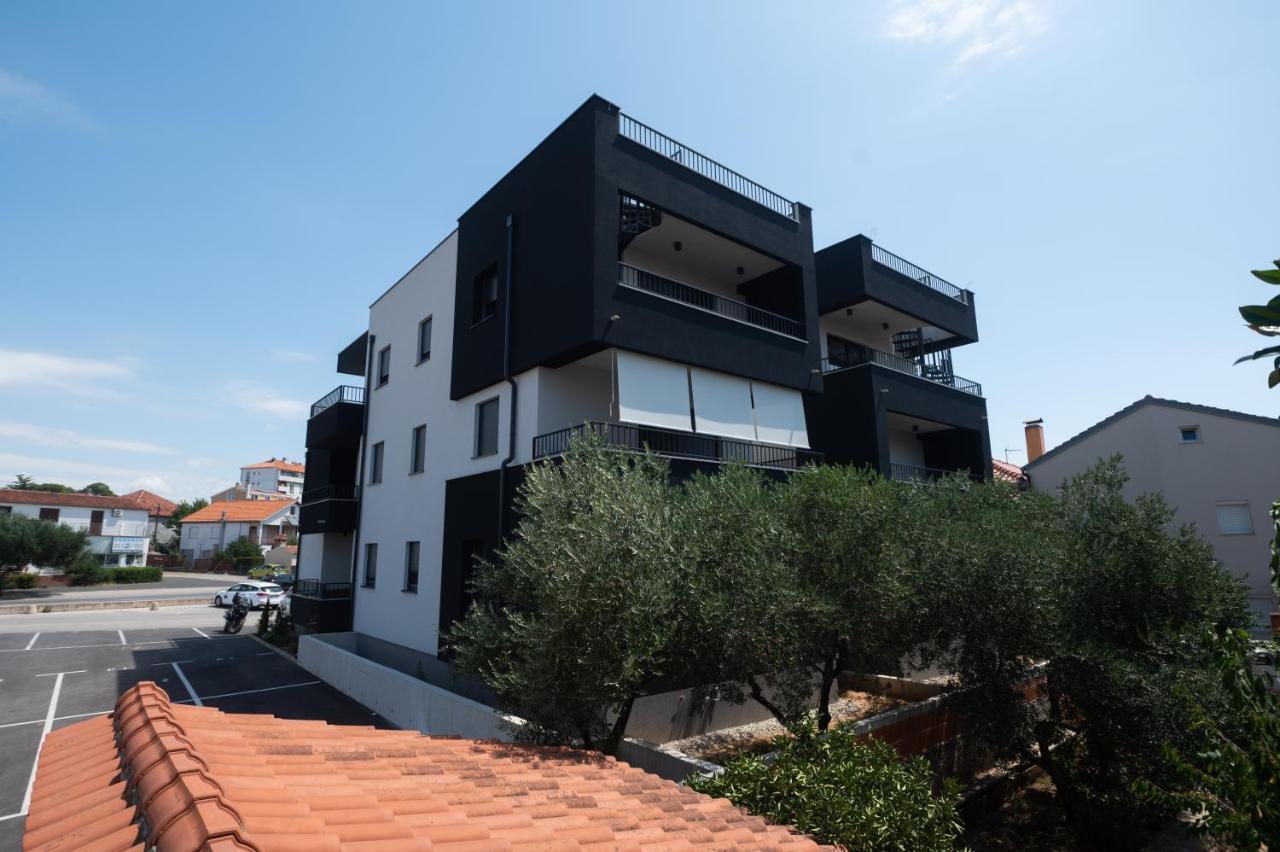 Artemis Apartment *
