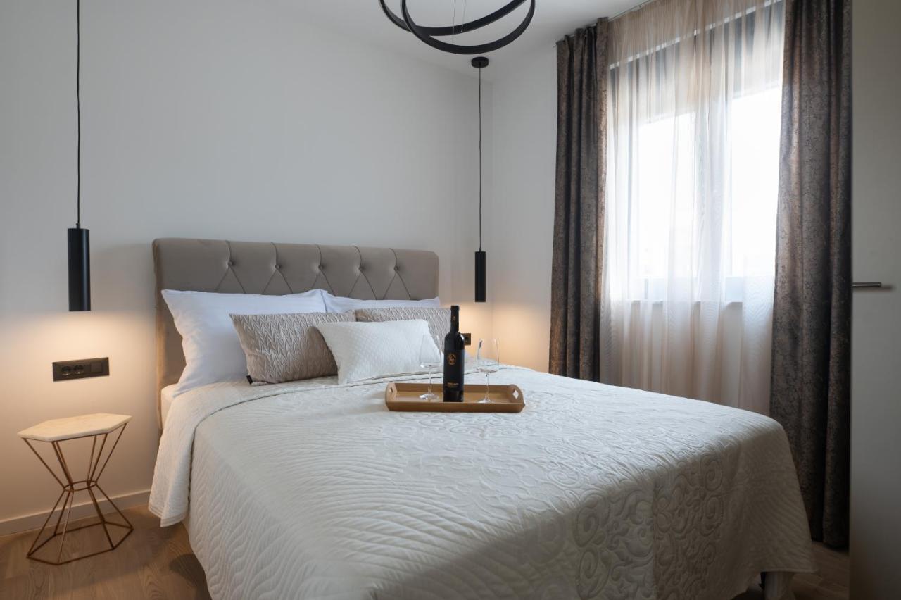 Artemis Apartment