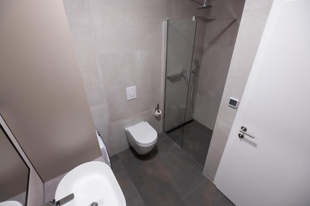 Artemis Apartment *